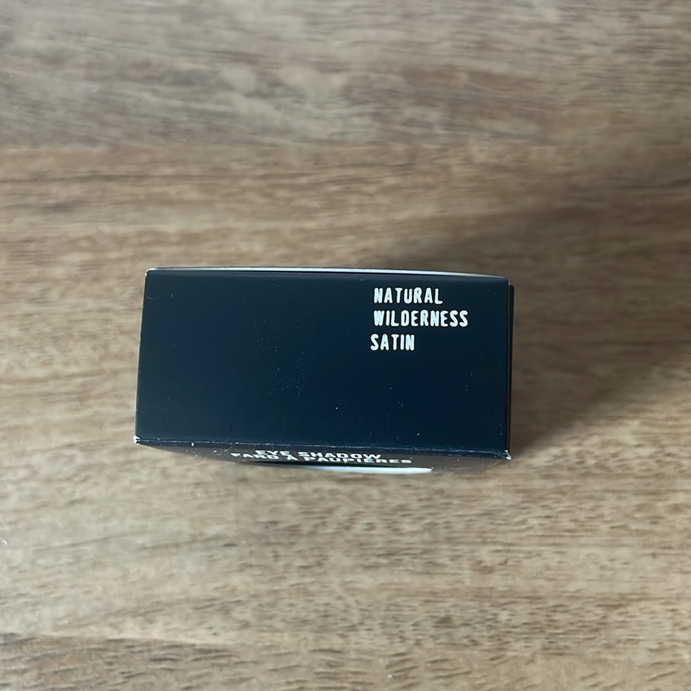 MAC Cosmetics Eyeshadow in Natural Wilderness - Picture 4 of 7